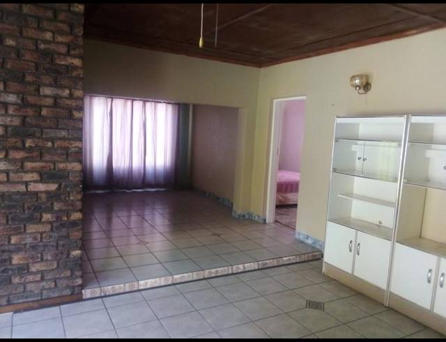 3 BEDROOM PROPERTY TO RENT IN PRIMROSE